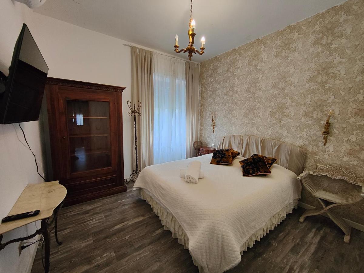 Romeo & Juliet Non-hotel *