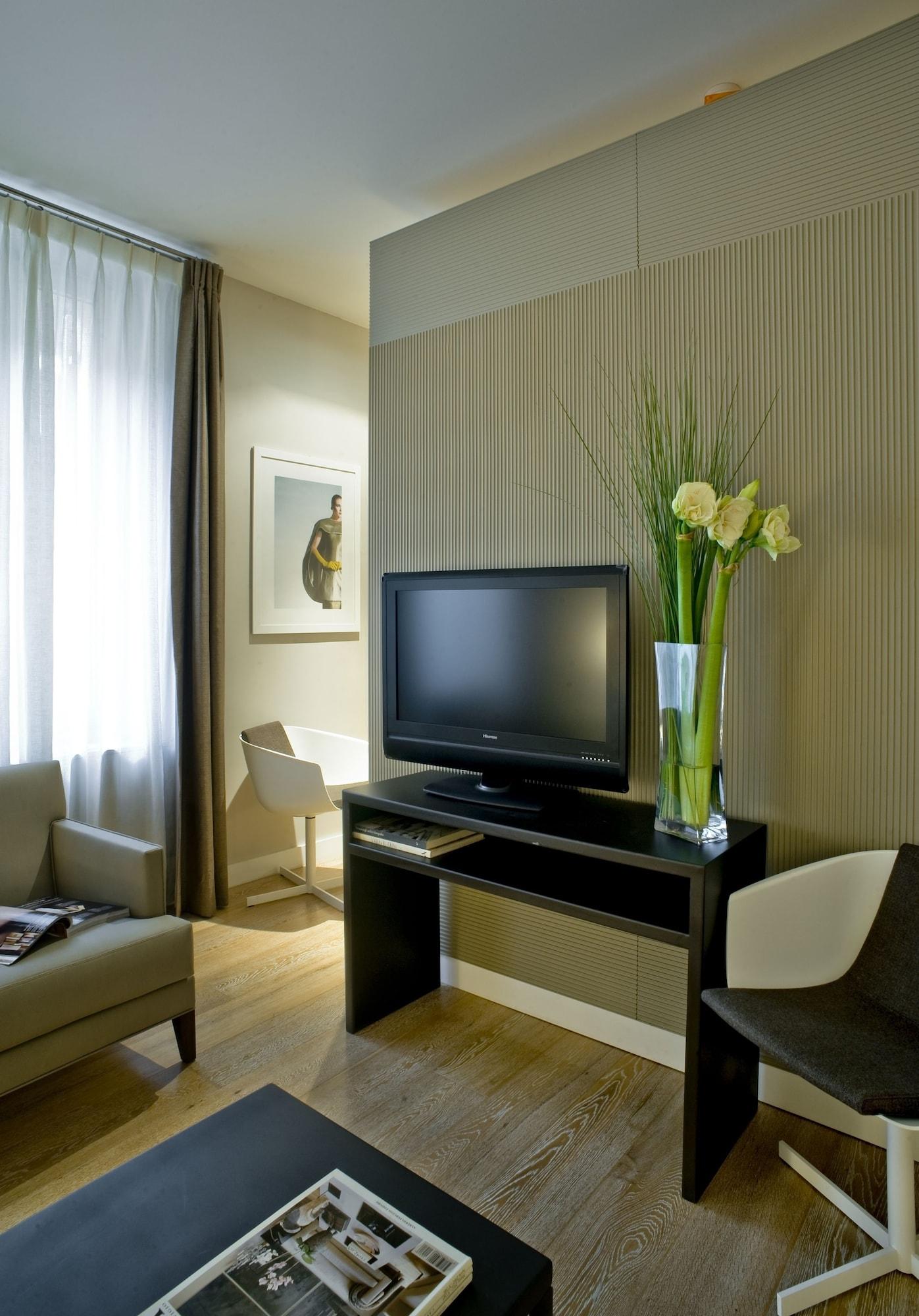 Escalus Luxury 4*