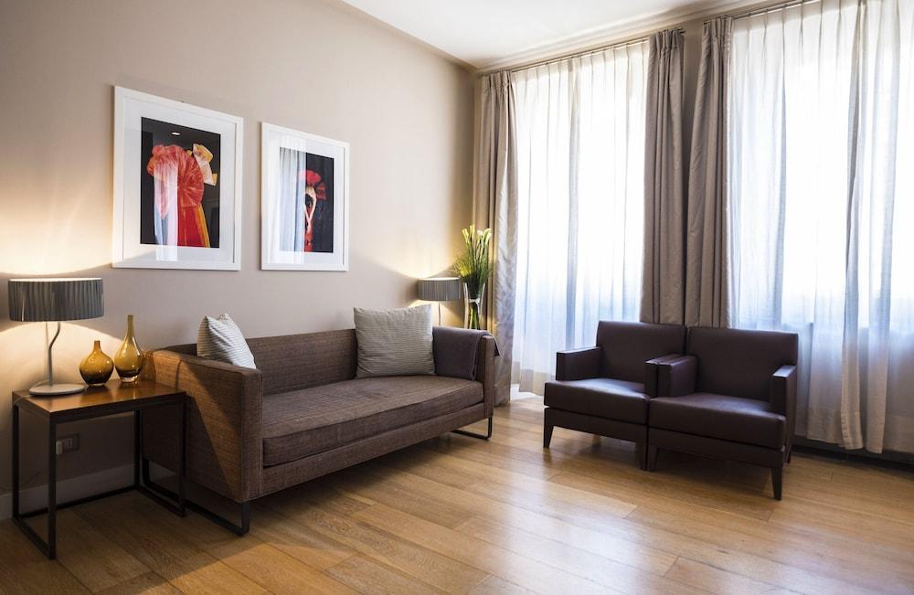 Escalus Luxury Guest house