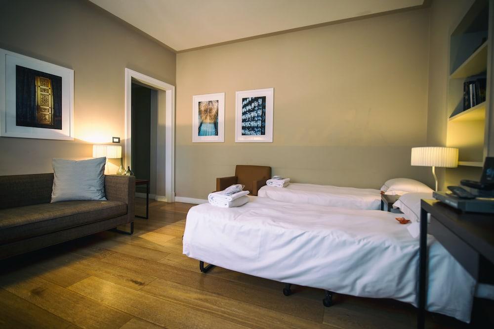 Escalus Luxury 4*