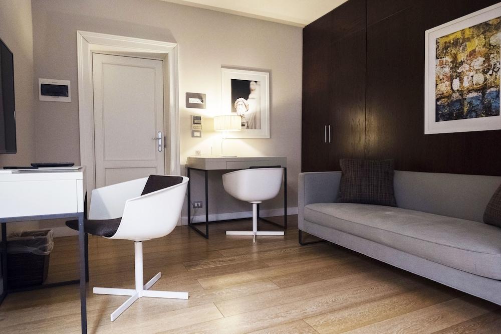 Guest house Escalus Luxury