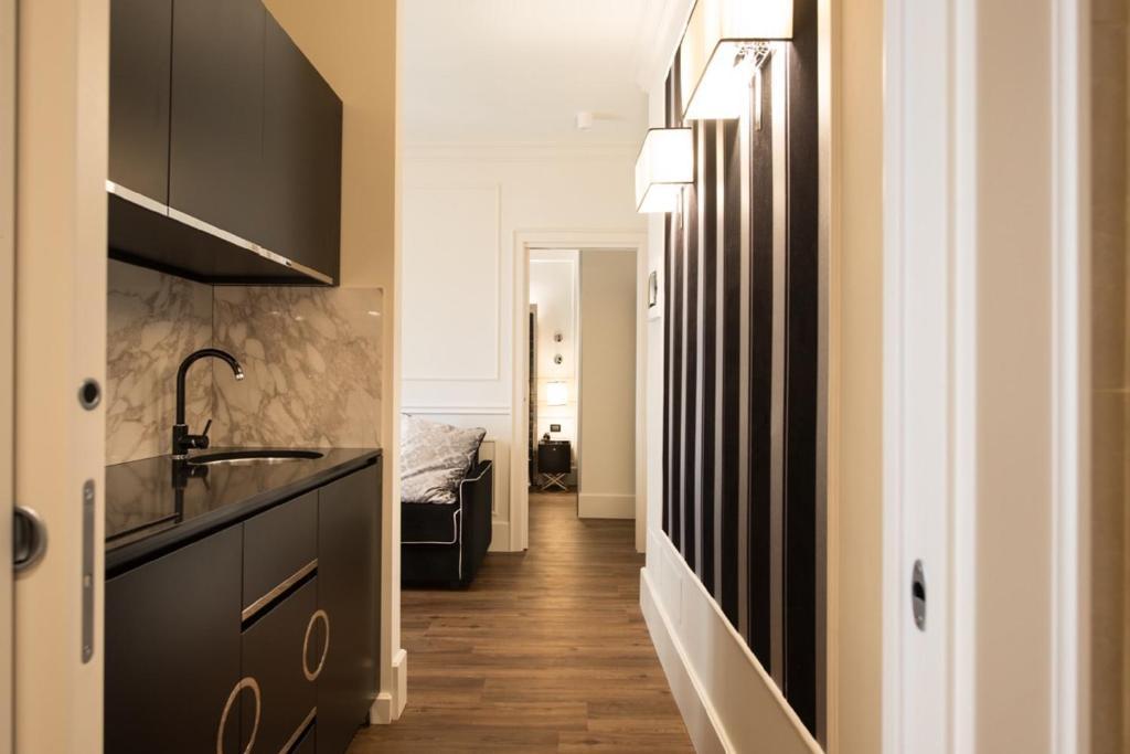 House Apartahotel 4*