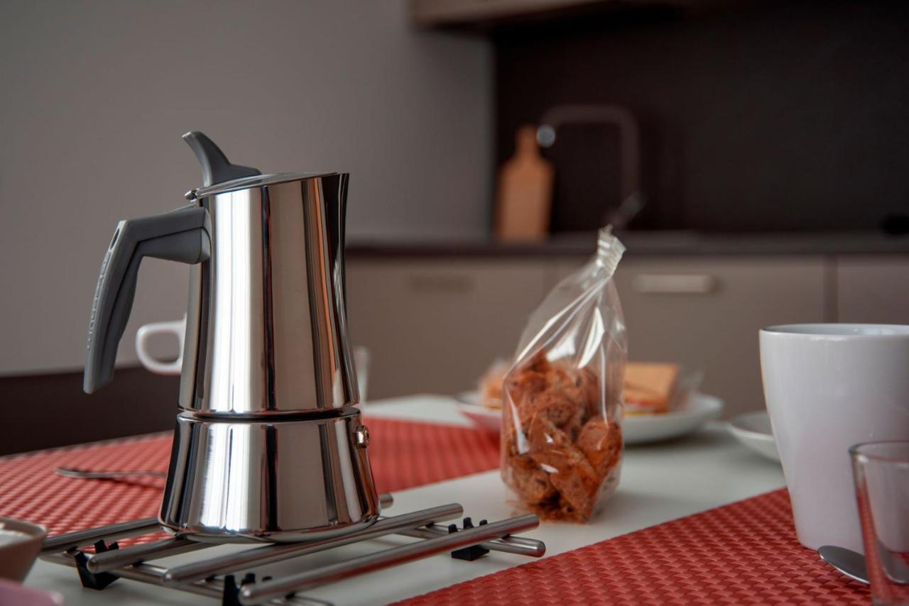 Apartamento Camelot Red - *