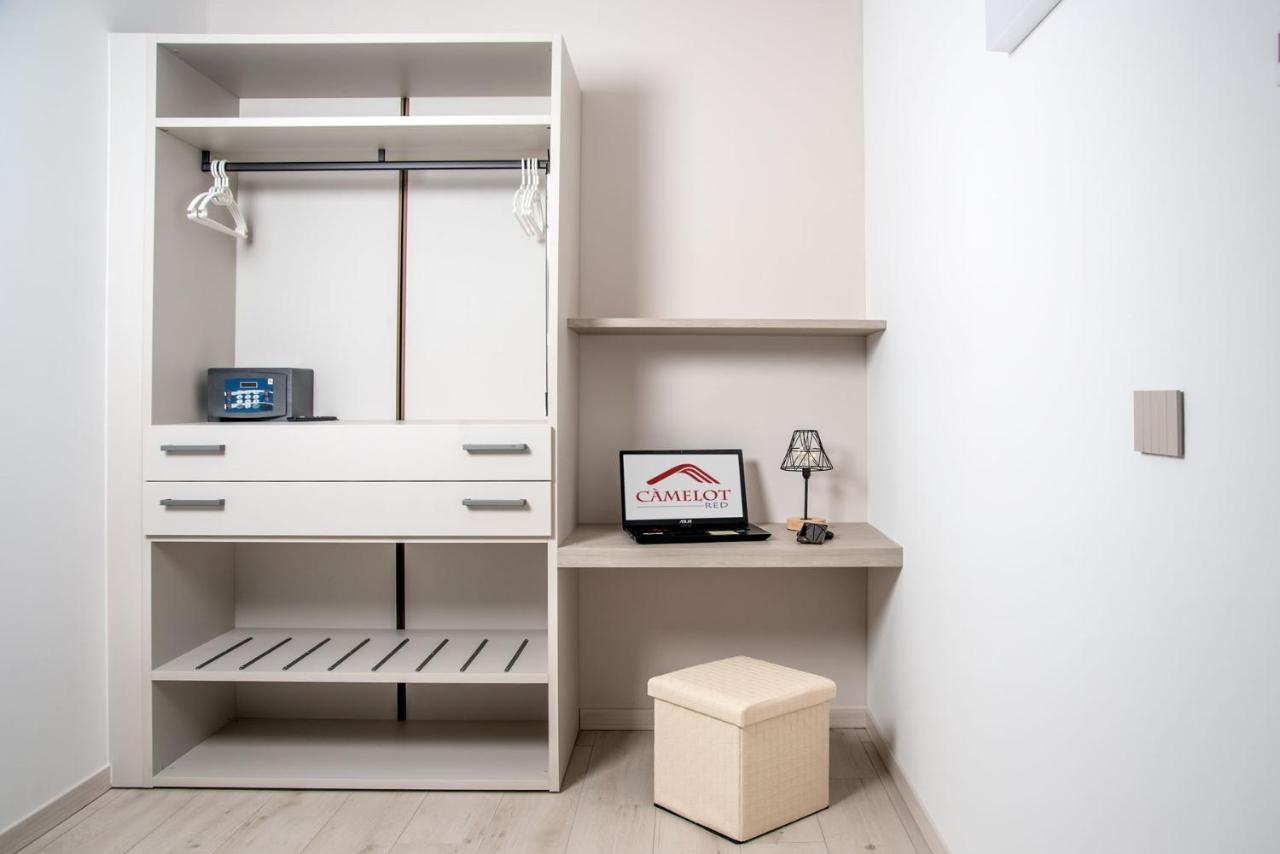 Apartamento Camelot Red - *