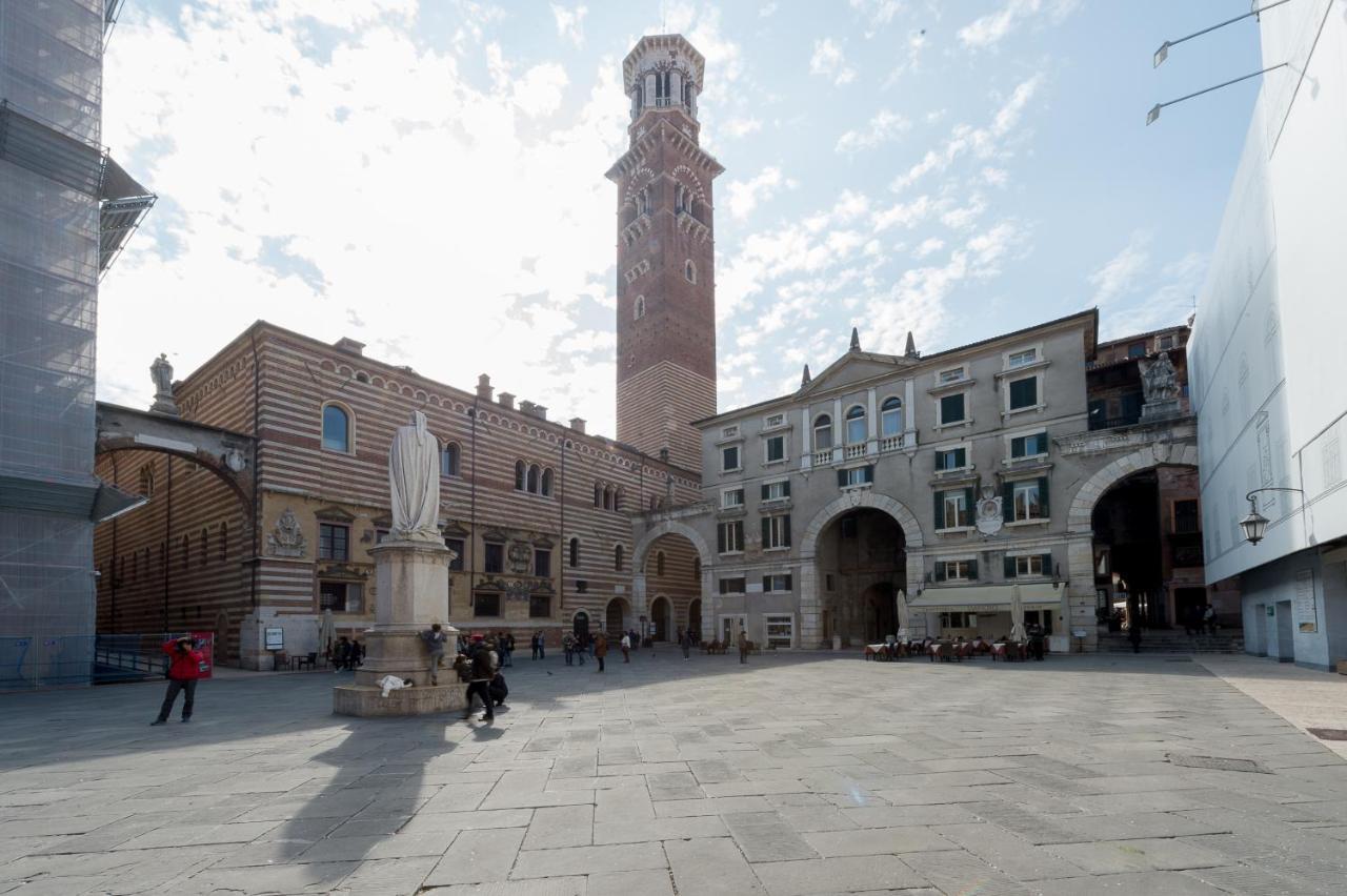 Domus Nova Palace - Italian Homing Guest house