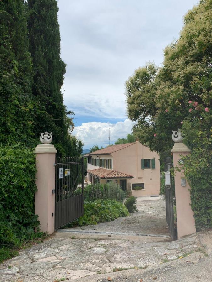 Villa Nicoletta Isidoro *