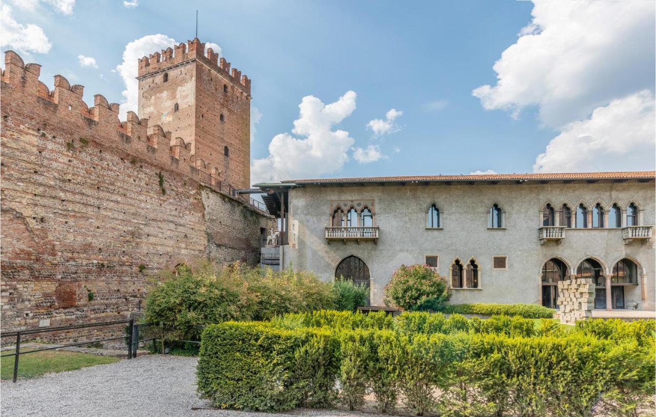 Сasa de vacaciones Awesome In With Kitchen Verona