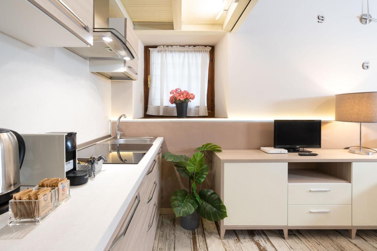 Apartment Romeo And Juliet *