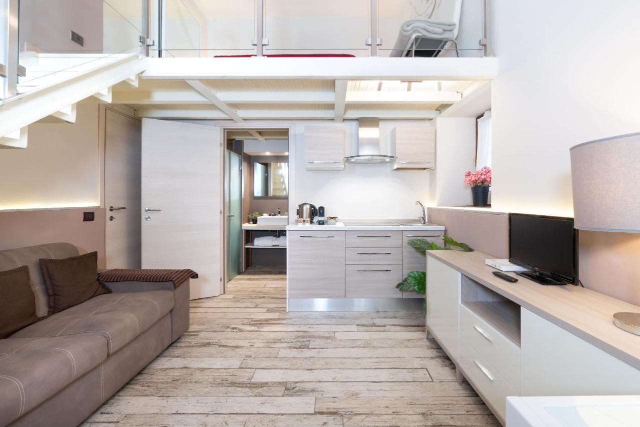 Romeo And Juliet Apartment *