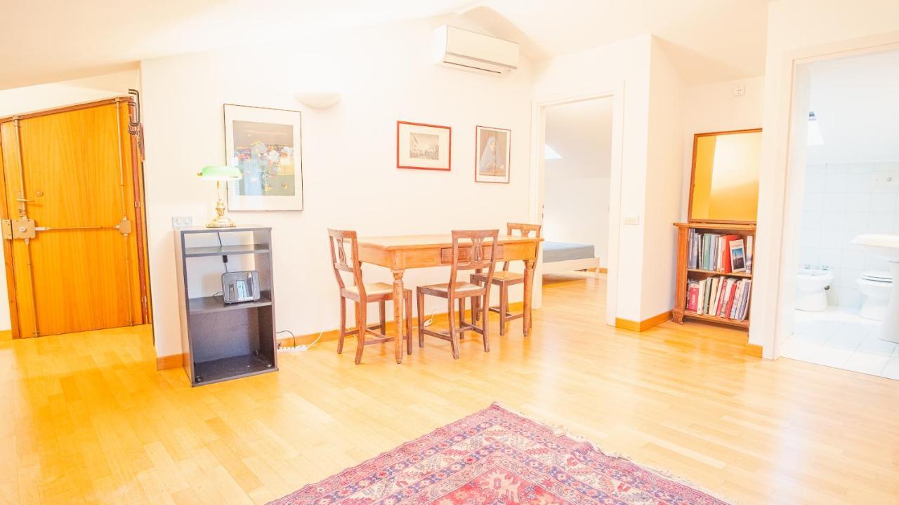 Apartamento Mansarda Fontana Ferro - Italian Homing