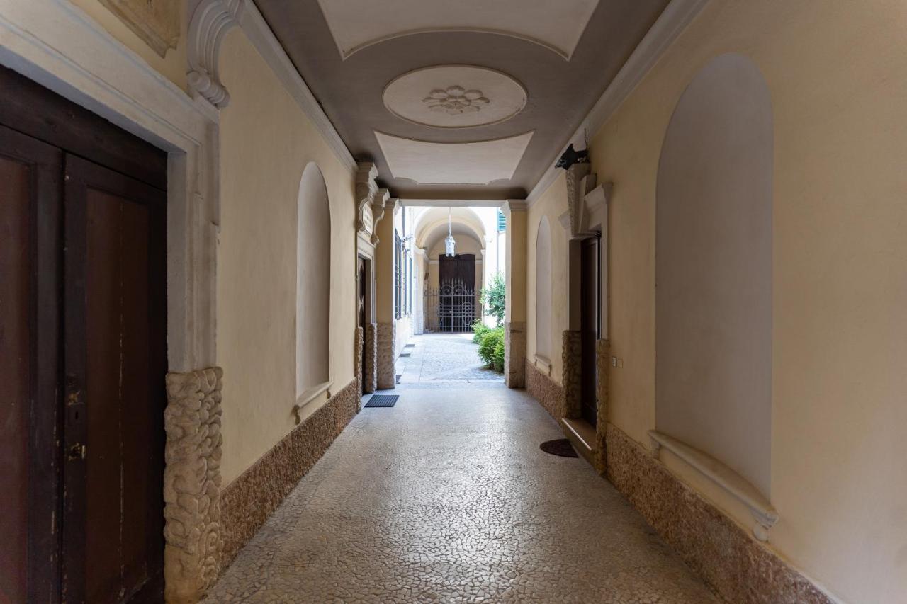 Rosa Luxury * Verona