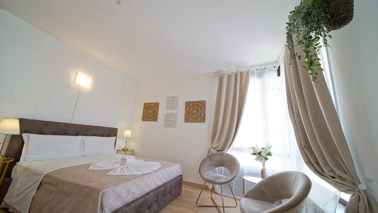 Vitti's 2 - Cittadella Couette-café