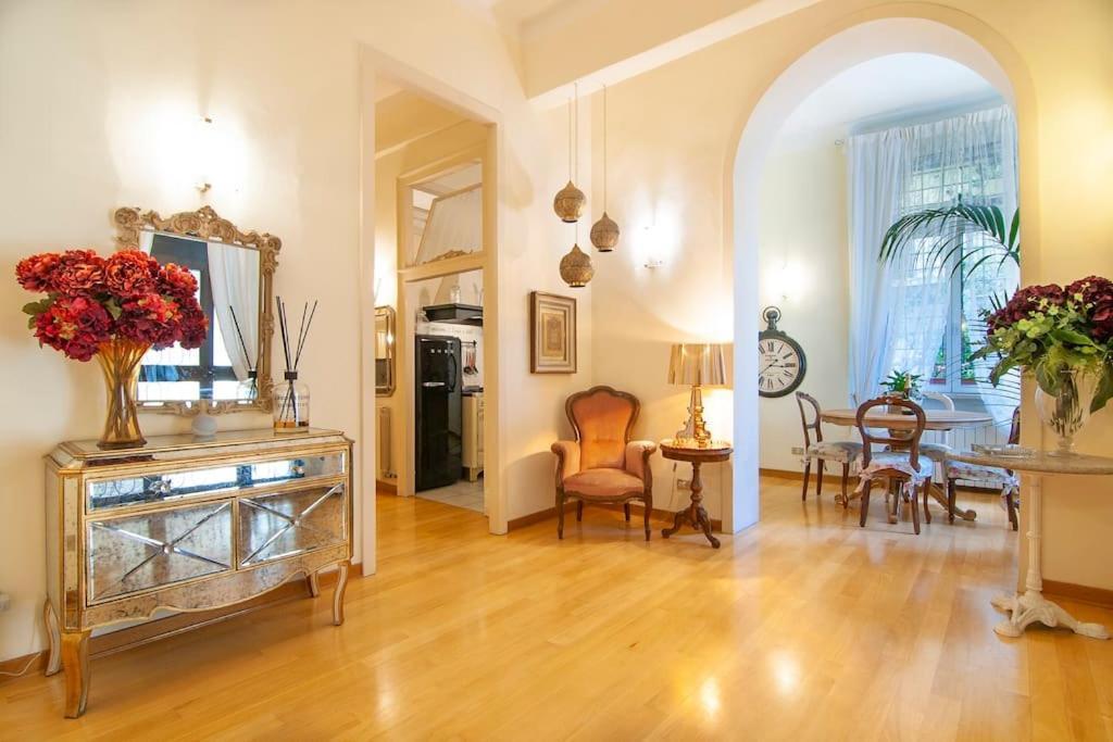 Apartment Piazza Delle Erbe Luxury House *
