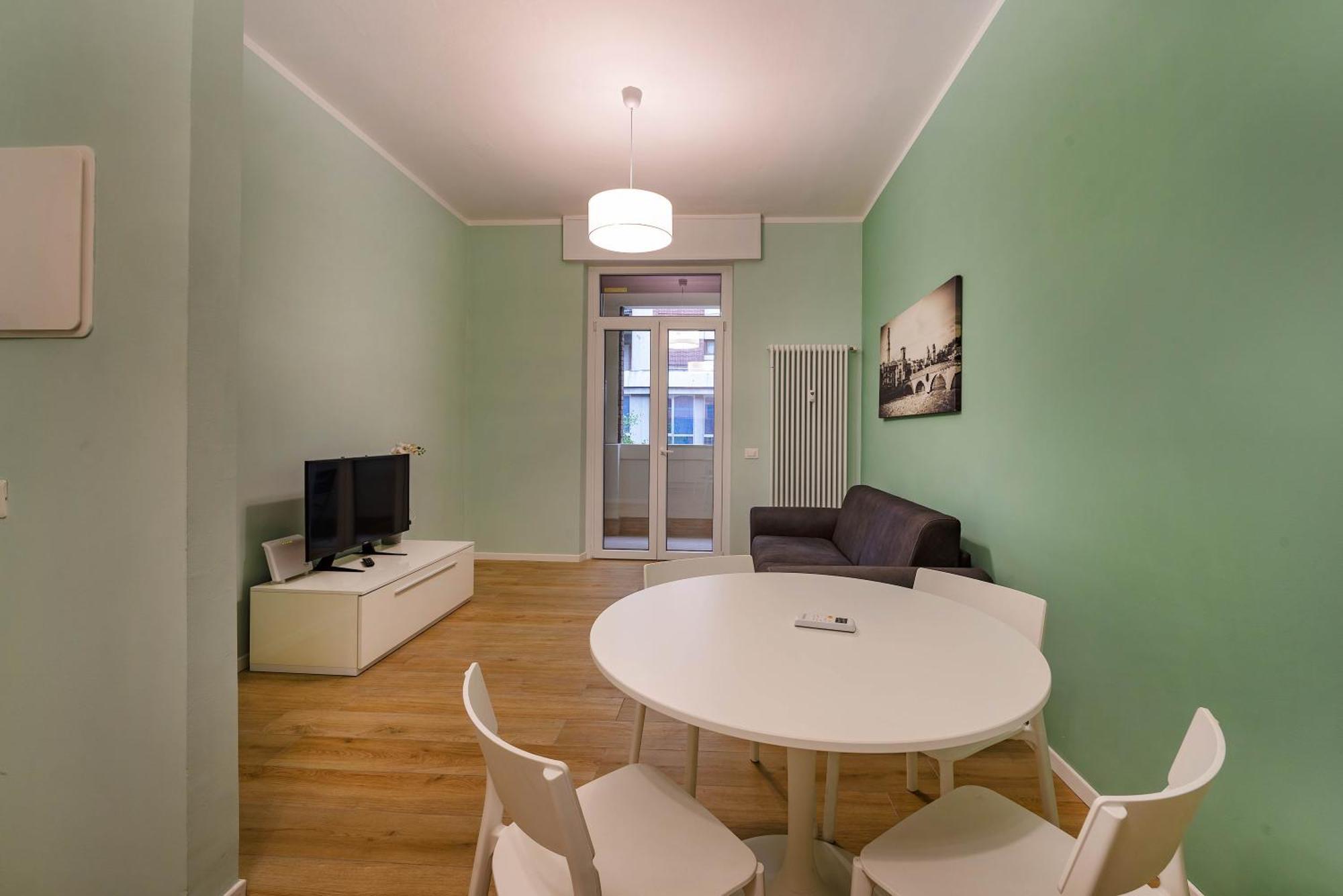 Italianflat - Elegant 2 Bedrooms With Balcony, 5 Min Walking From Arena * Verona