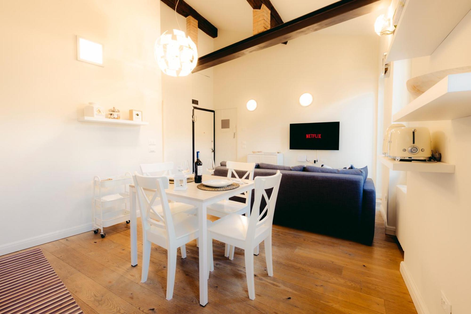 Eap Suites, * Verona
