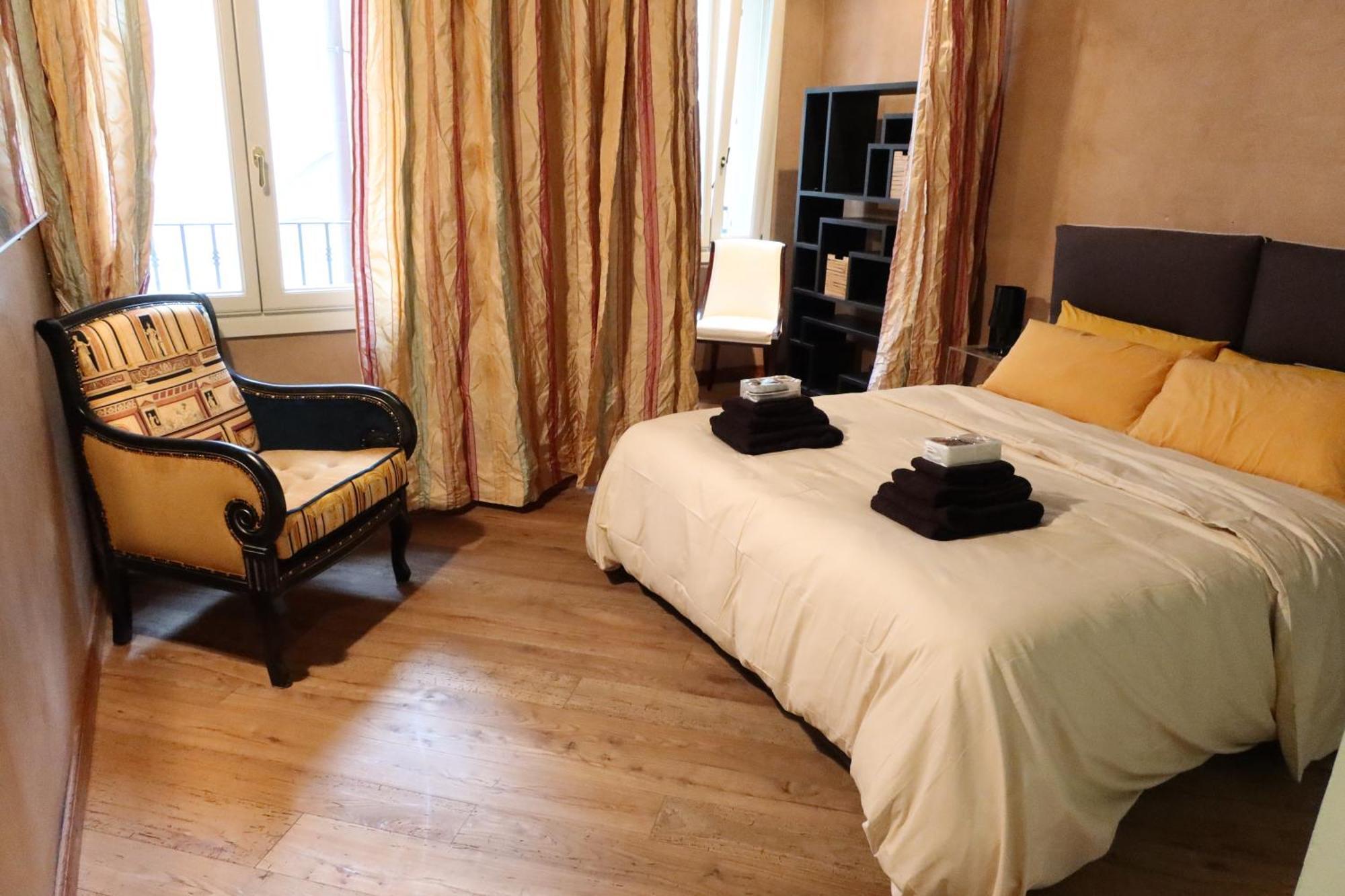 Luxury Flats Piazza Erbe, Floor 3 * Verona