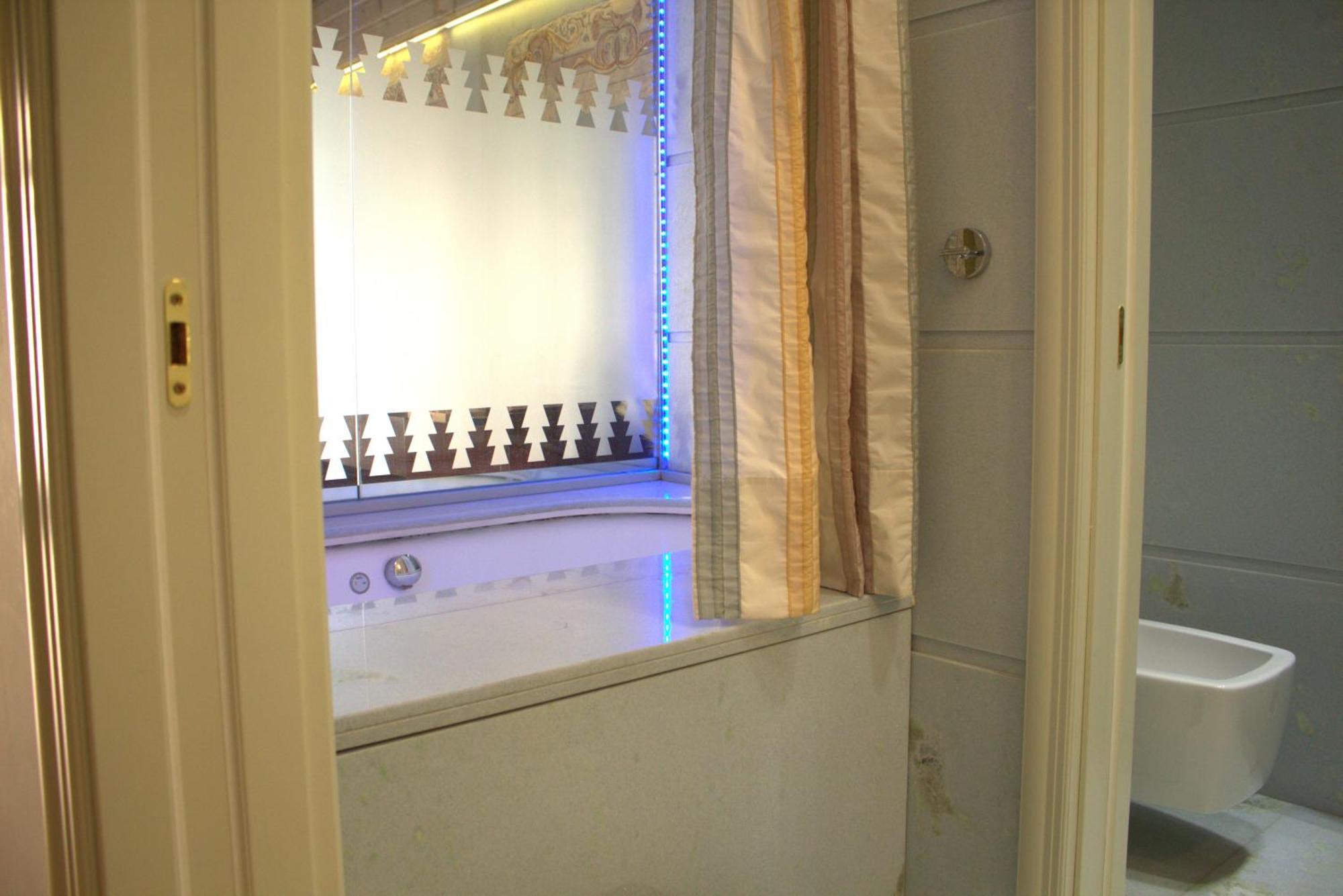 Luxury Flats , Piazza Erbe With Balcony On Main Square Apartamento Verona