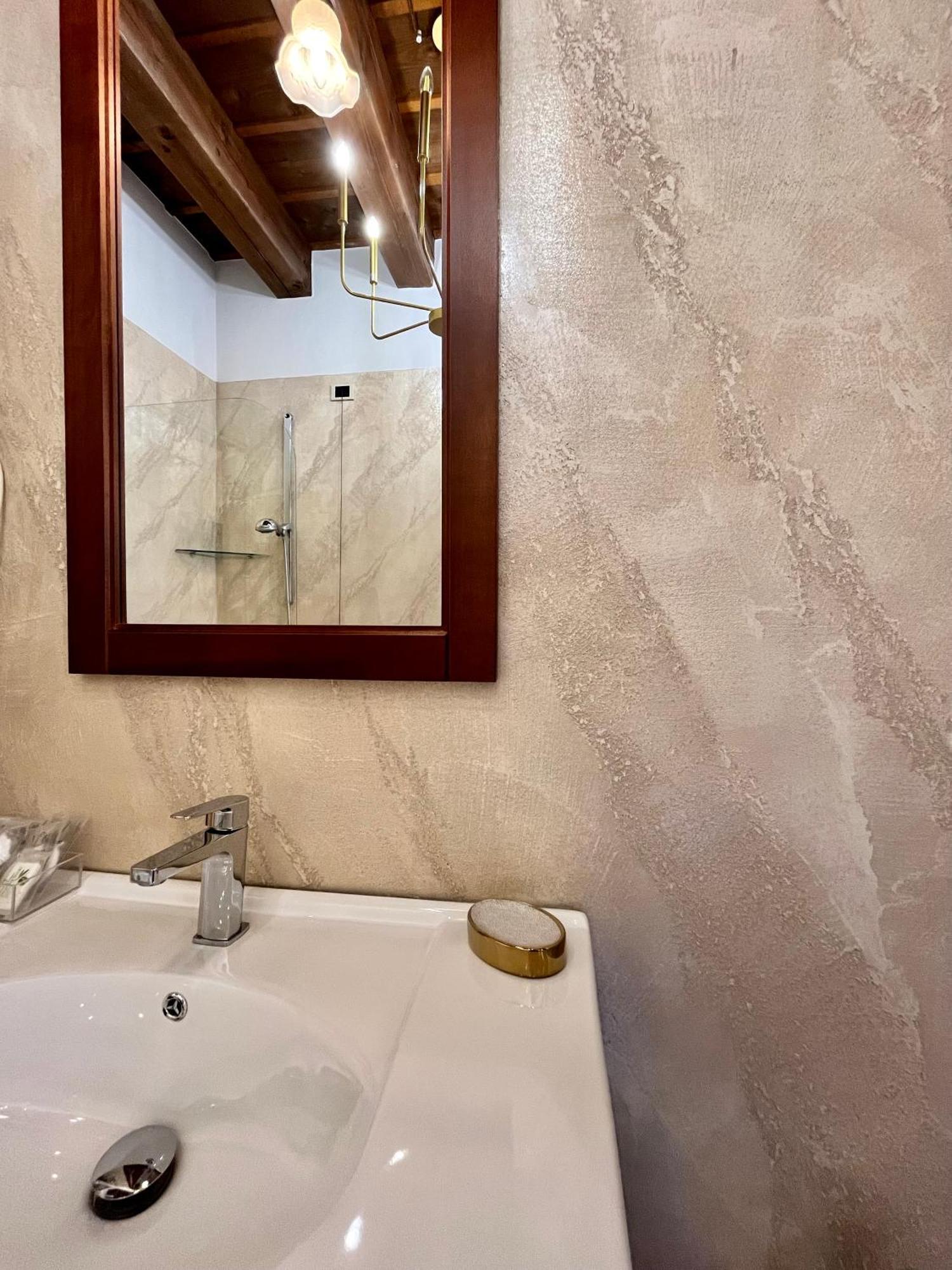 Relais Ponte Pietra Bed & Breakfast 2*