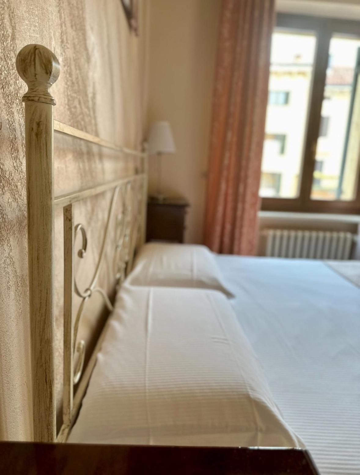 Relais Ponte Pietra 2*