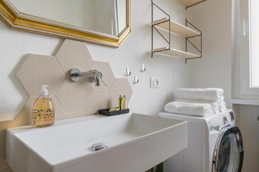Apartamento Lavinia 1953 Free Parking + Wi-fi Verona