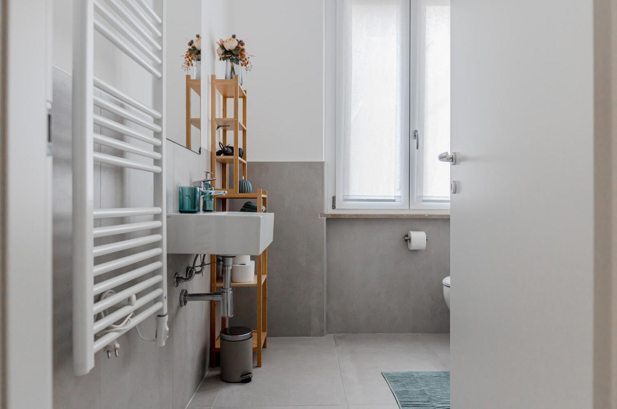 Appartamento Lungo Adige Bright Near Borgo Trento Hospital!