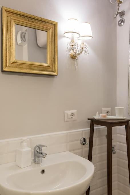 Apartamento Punto Fermo In Center 023091-loc-01911