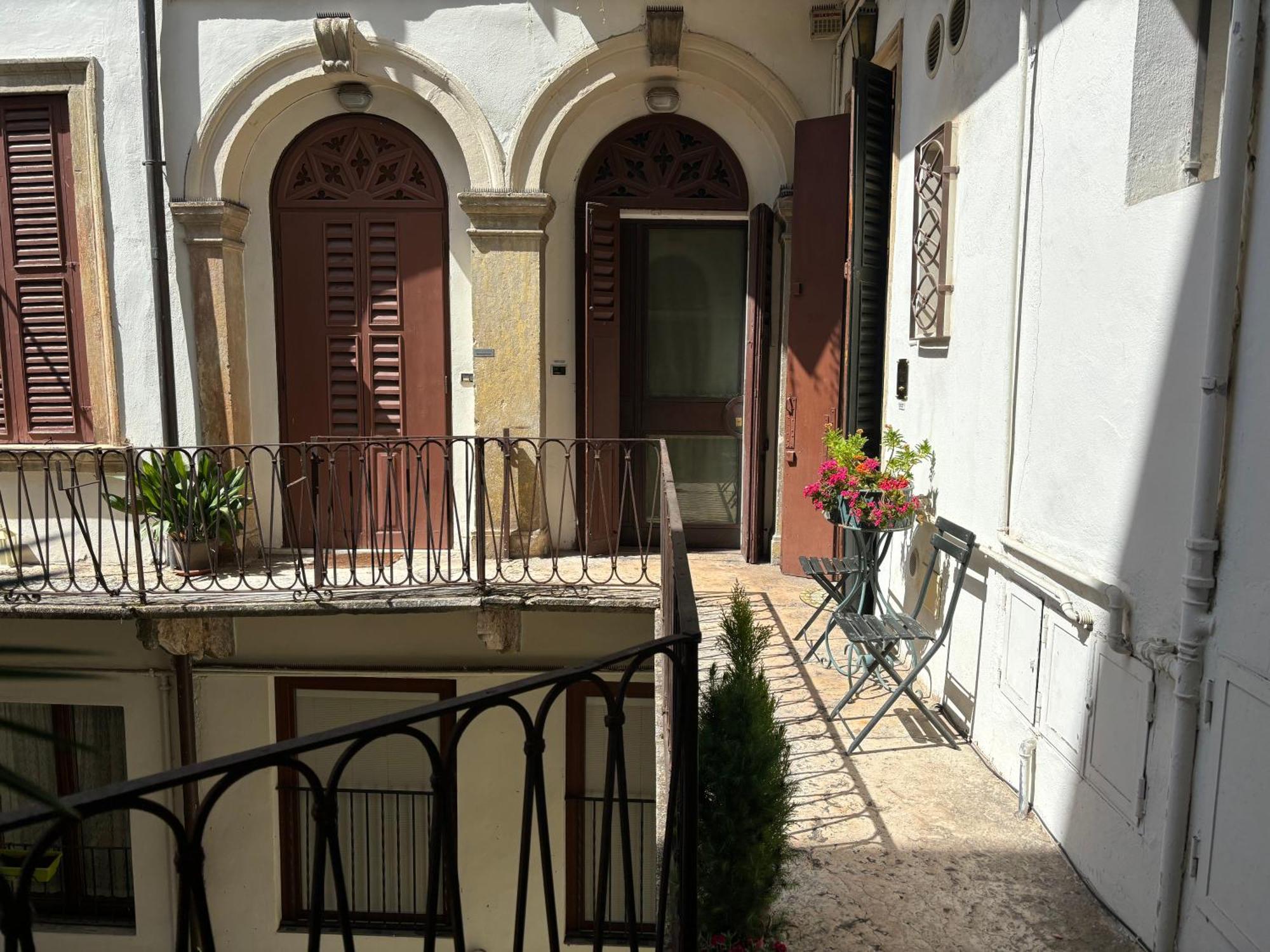 Veronajourneys Emilei Appartamento