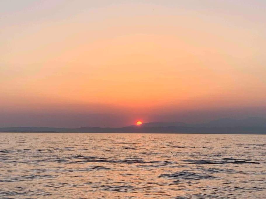 Elegant Relax Near Veron Center Fair Garda *
