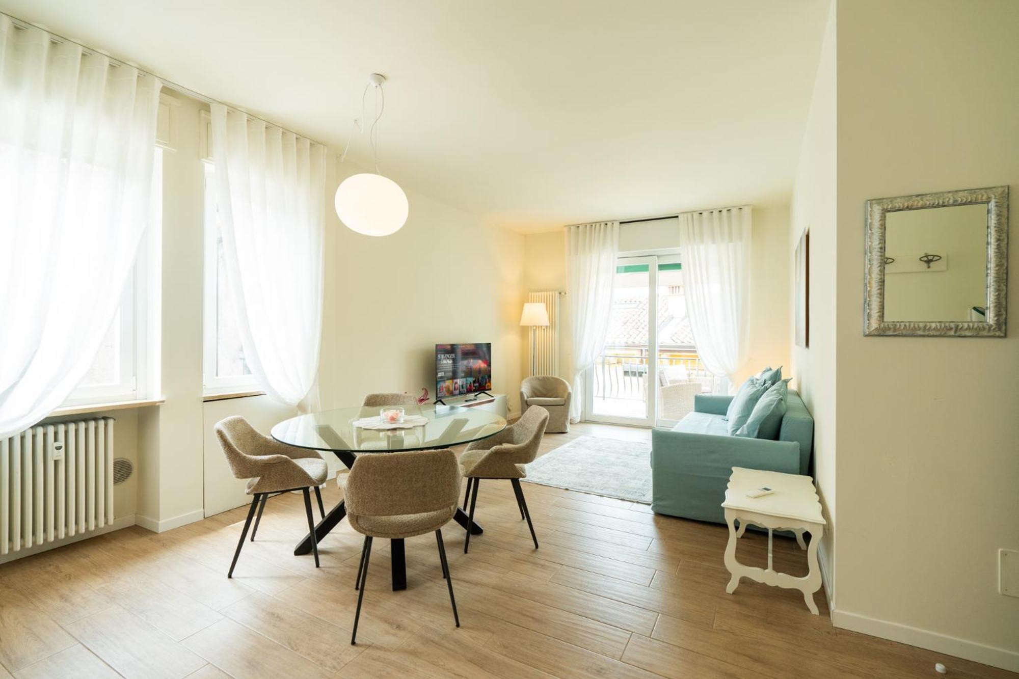 Domus - Ampia Residenza Filippini A Pochi Passi Dall'arena Apartamento