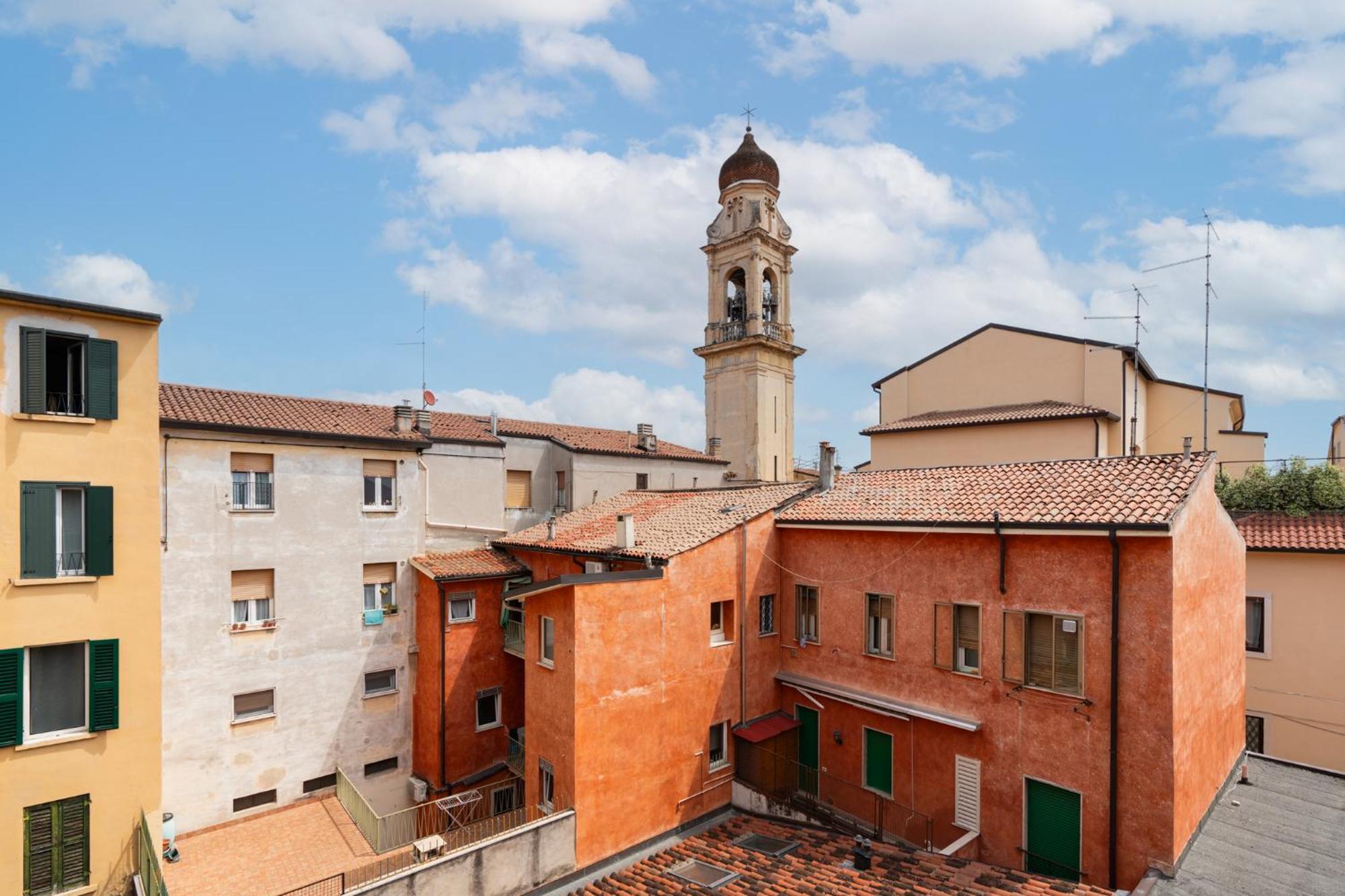 Domus - Ampia Residenza Filippini A Pochi Passi Dall'arena Apartamento *