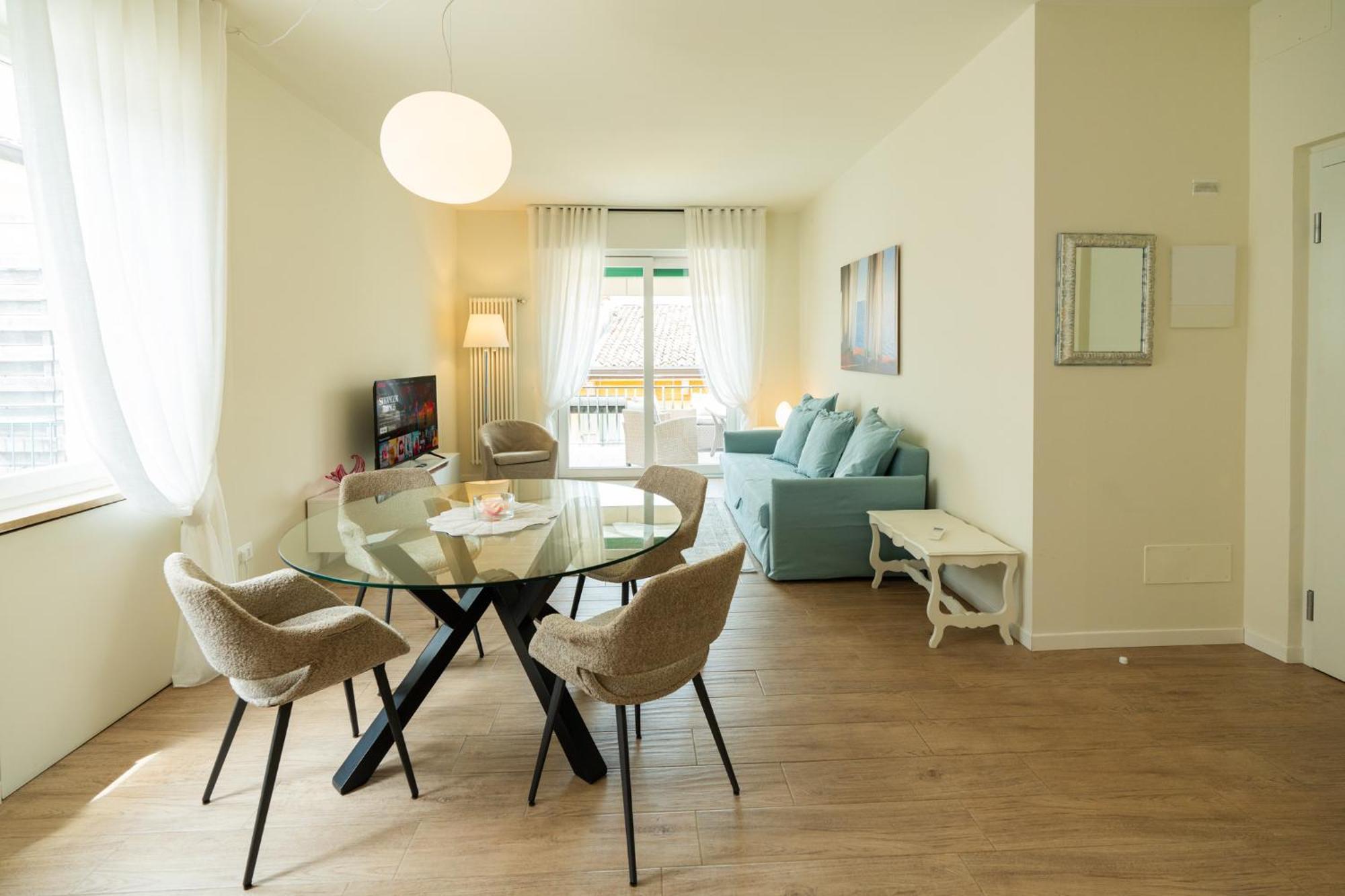 Domus - Ampia Residenza Filippini A Pochi Passi Dall'arena Apartamento Verona