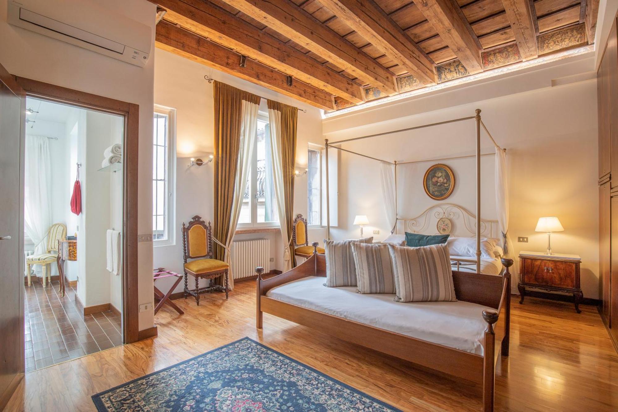 Corte Realdi Piazza Erbe Pensión 3*