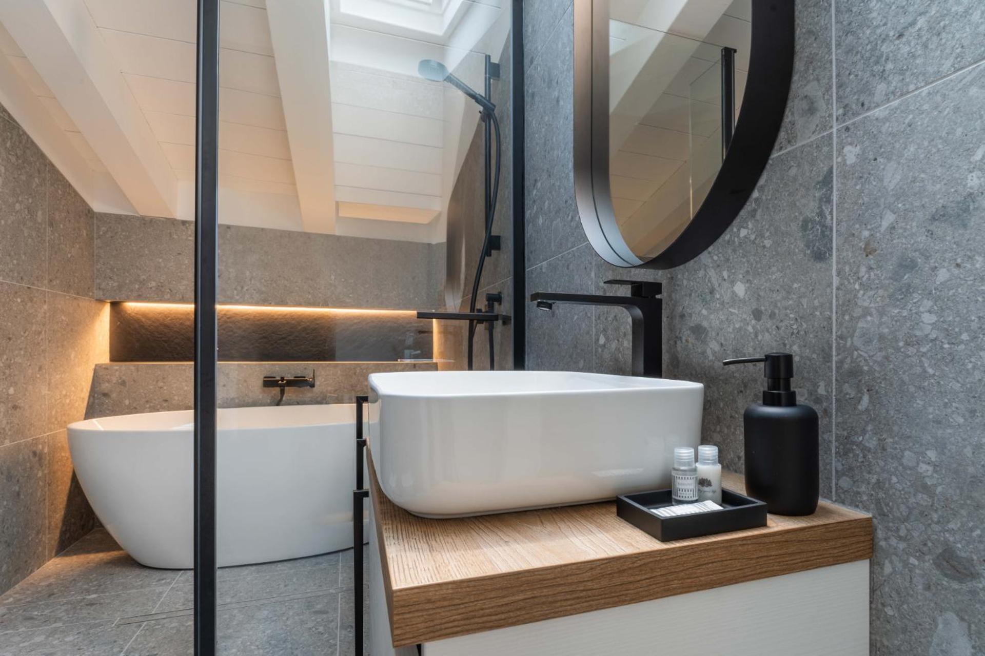 Penthouse ❤ ✔ Arena@5min ✔ Self Check-in Apartamento Verona