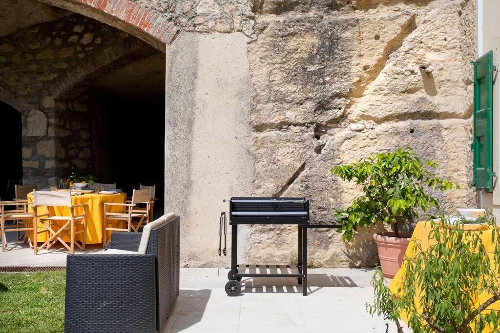 Le Grotte Villa *