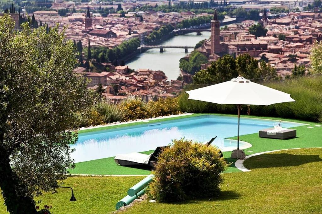 Villa Le Grotte *