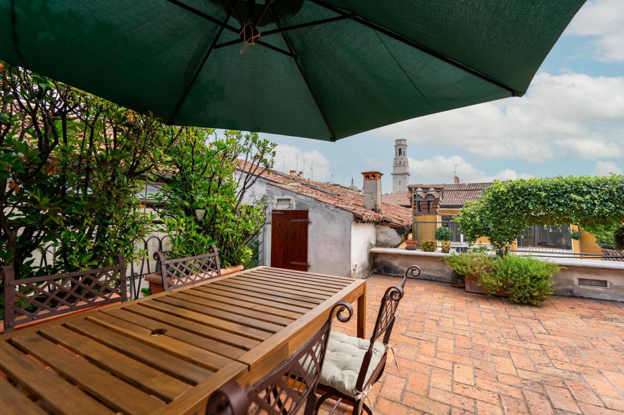 Terrazza Garibaldi By Postcardsfrom Appartamento