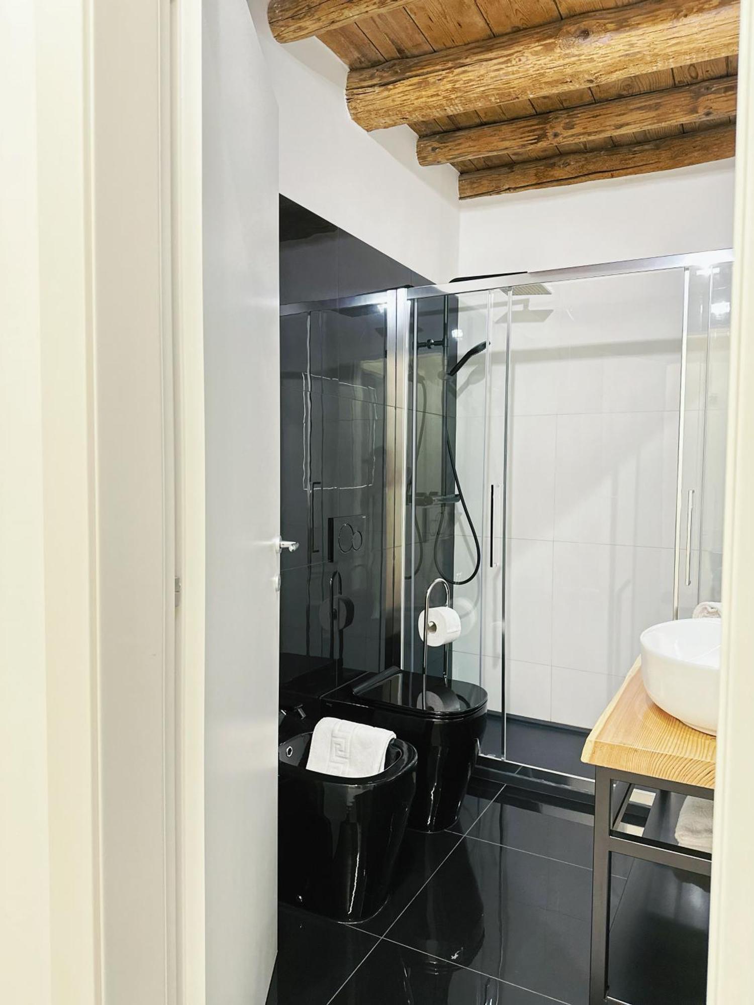 Parisi - Fiera Luxury Golosine 2 Apartamento *