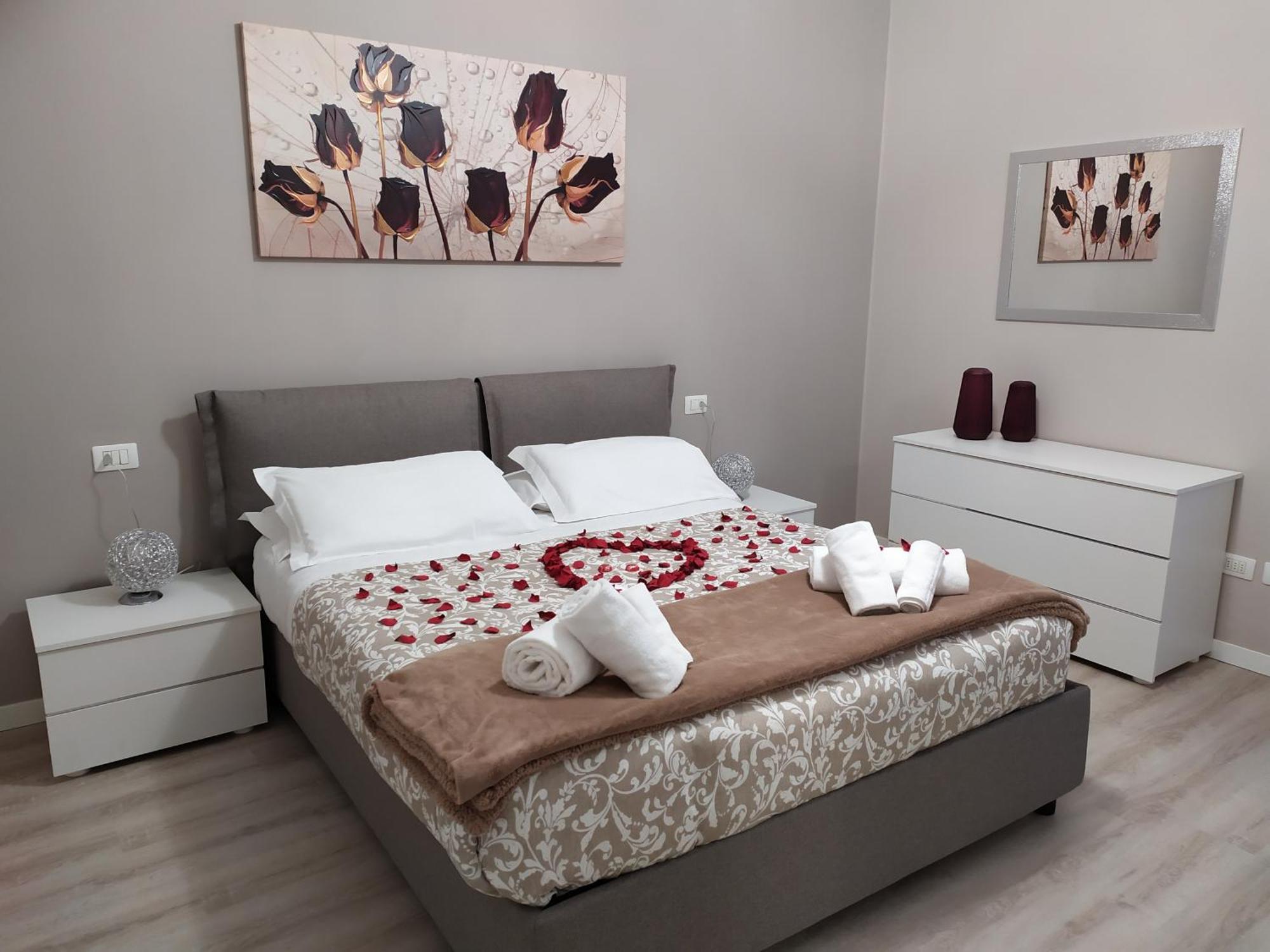 Romantic House 369
