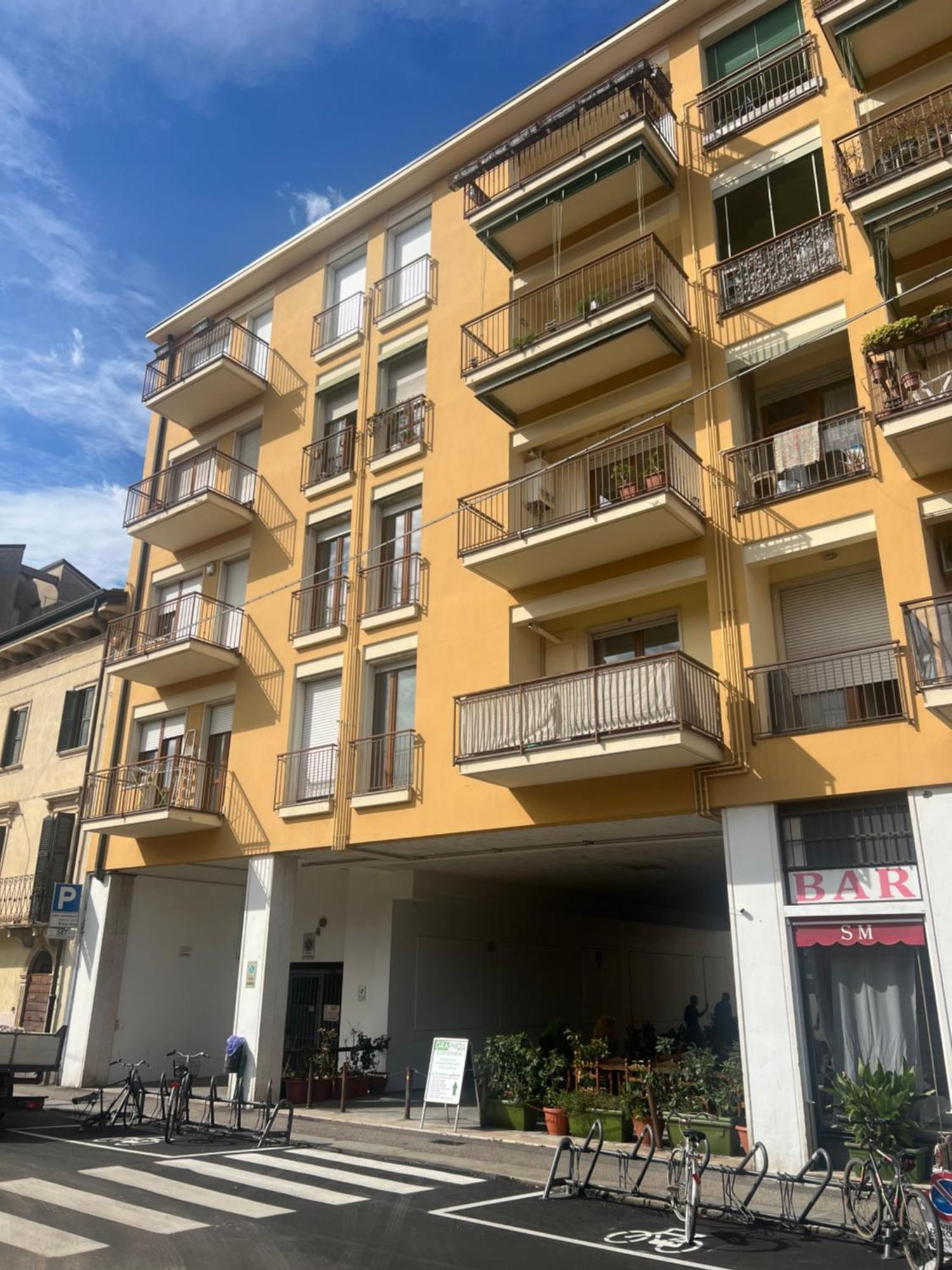 Apartment Centro Storico Grande Casa Moderna Verona