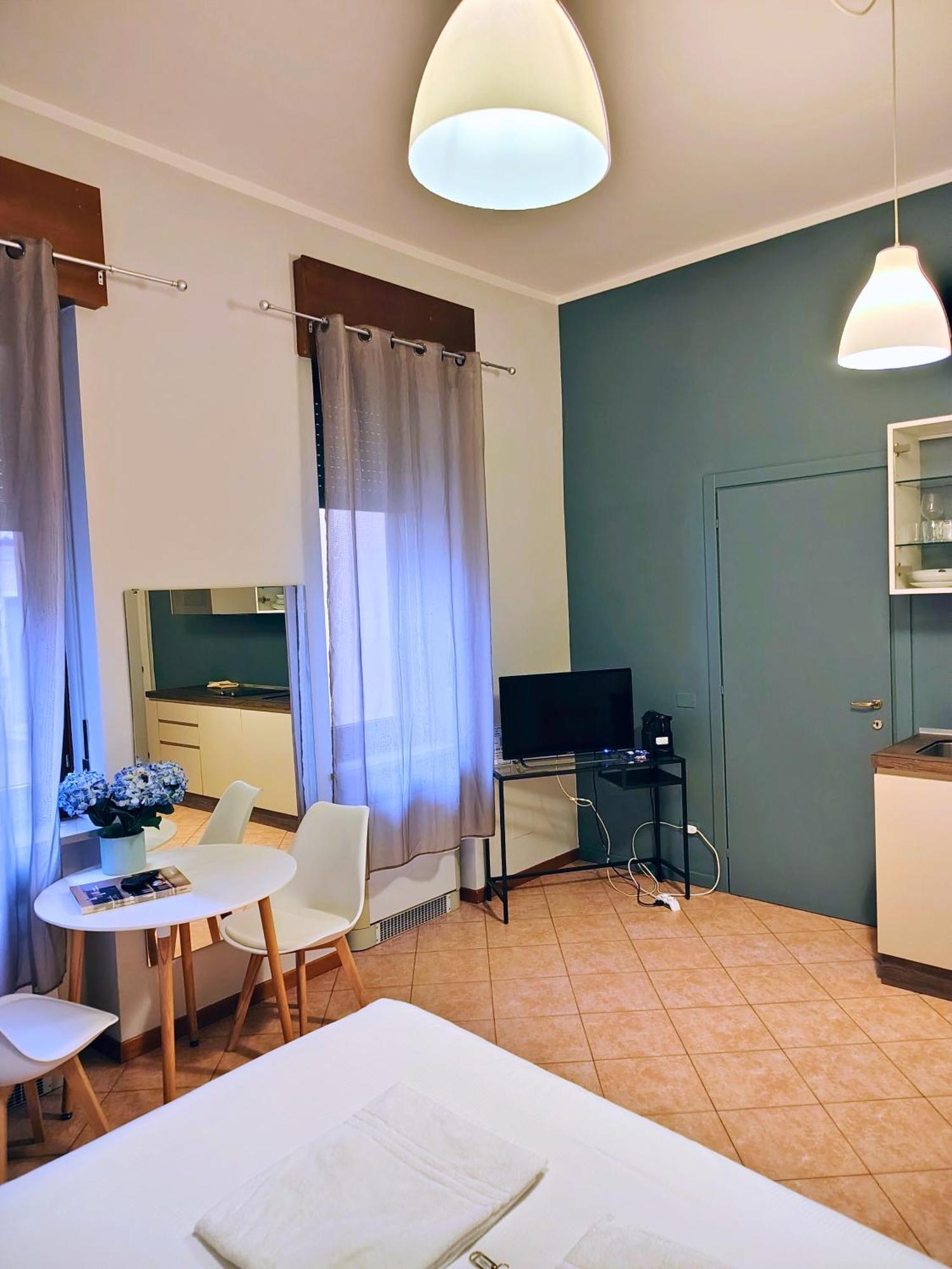 Maison d'hôtes Italianflat - Rentroom Old Town - 200mt To Arena