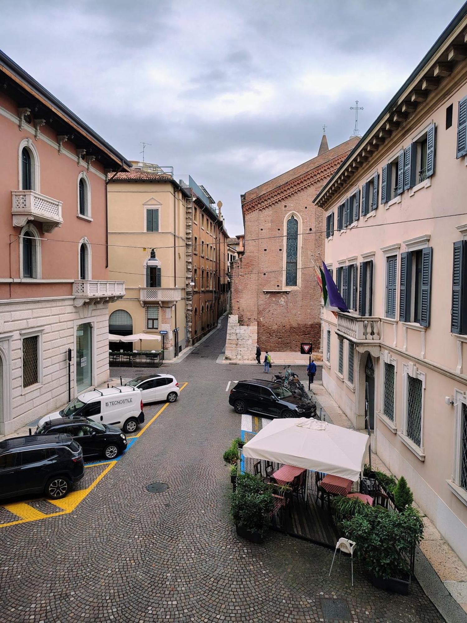 Italianflat - Rentroom Old Town - 200mt To Arena Maison d'hôtes 3*