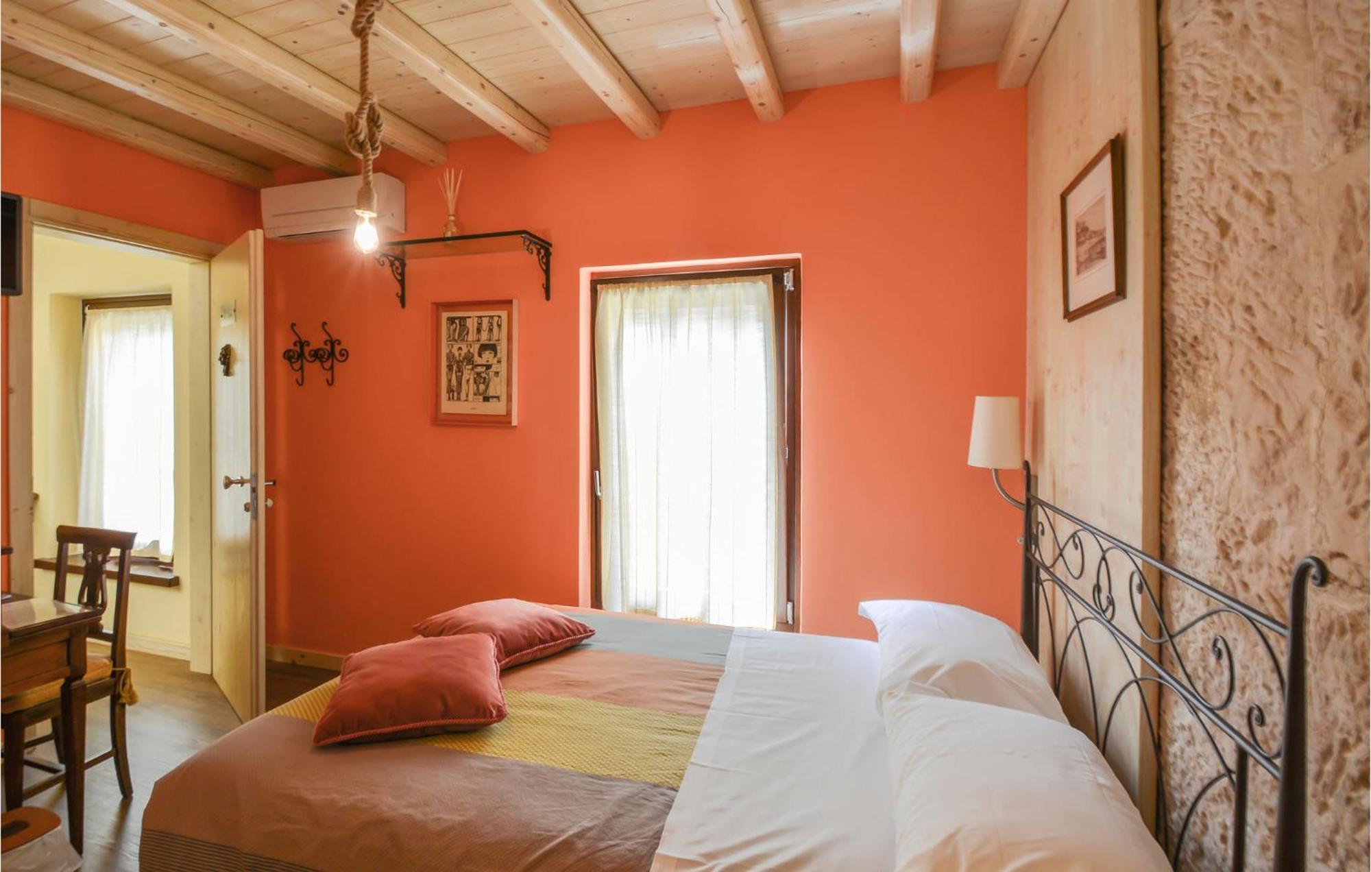 Сasa de vacaciones Awesome In With Kitchen Verona