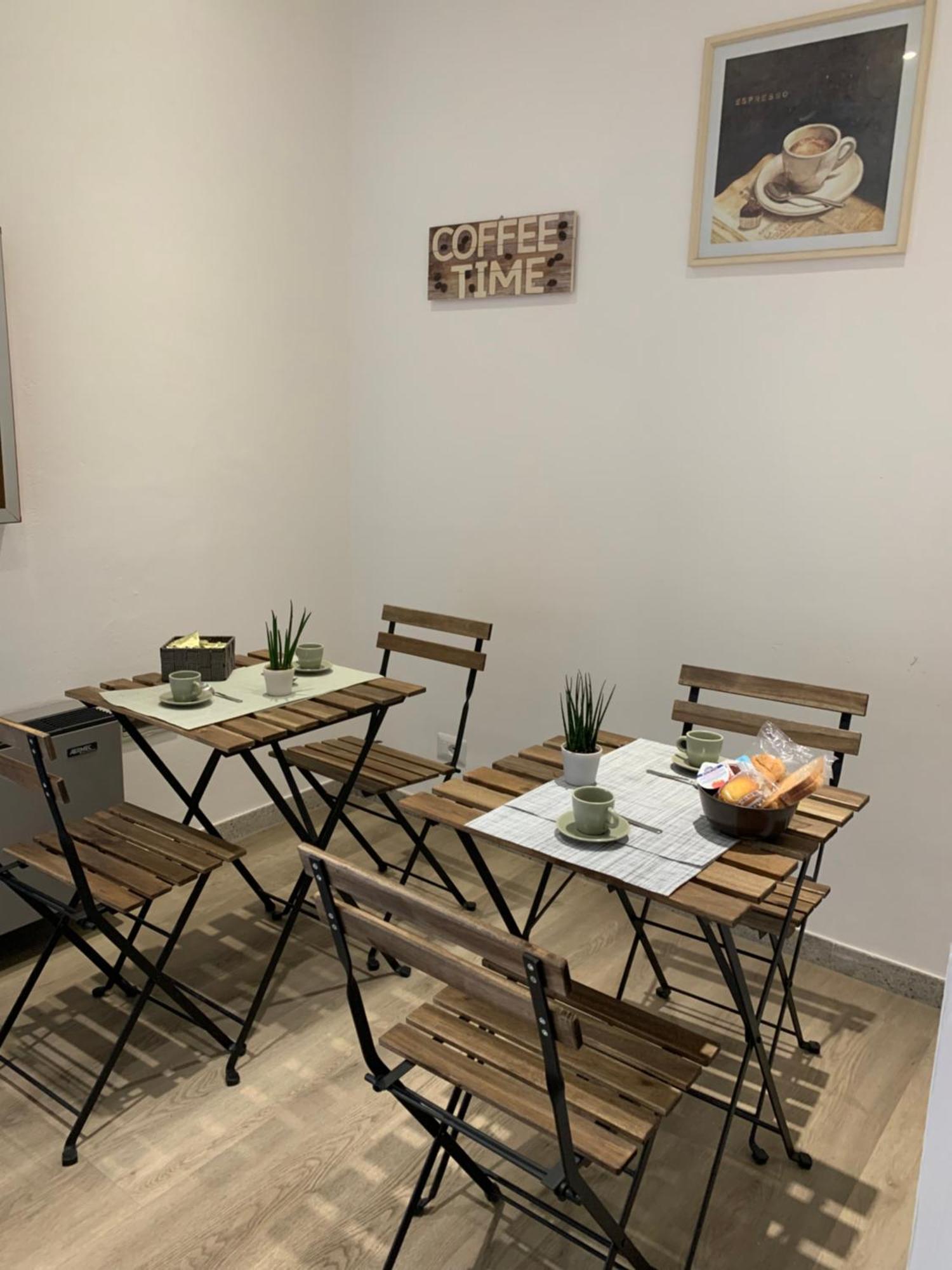 Alloggio La Pesa Acomodação com café da manhã 