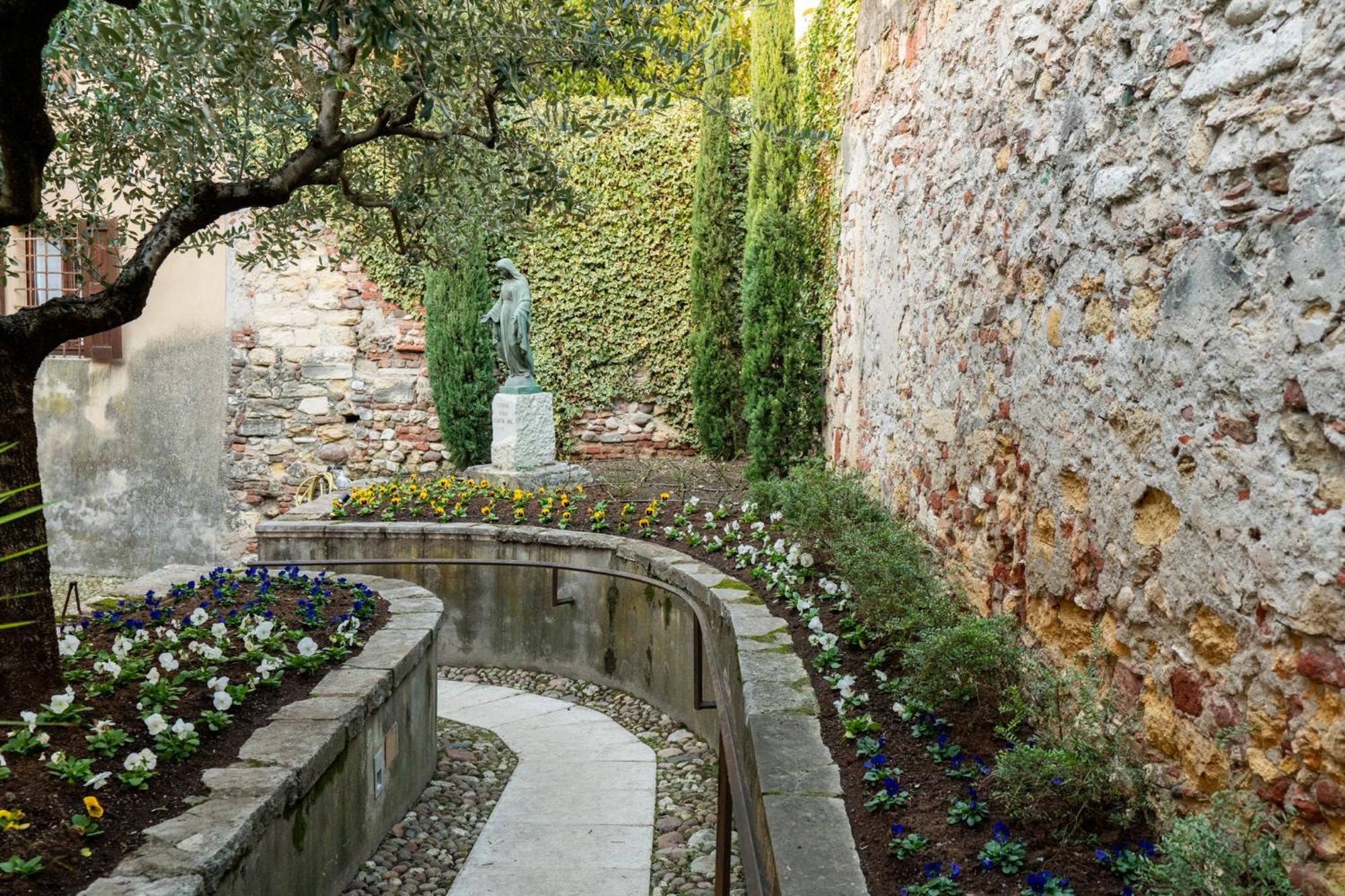 Santo Stefano