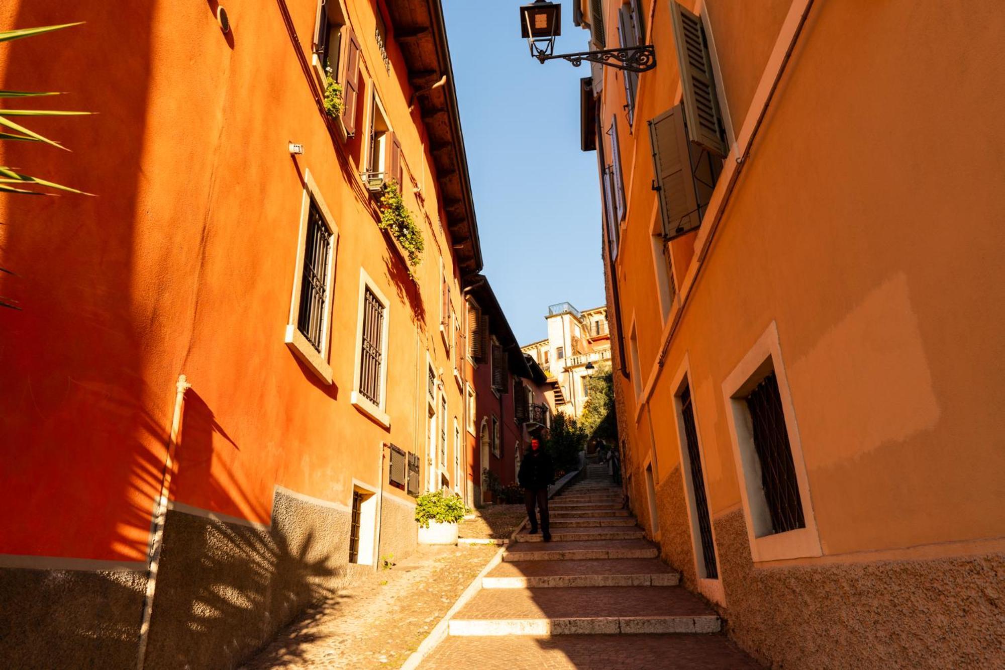 Santo Stefano 2*