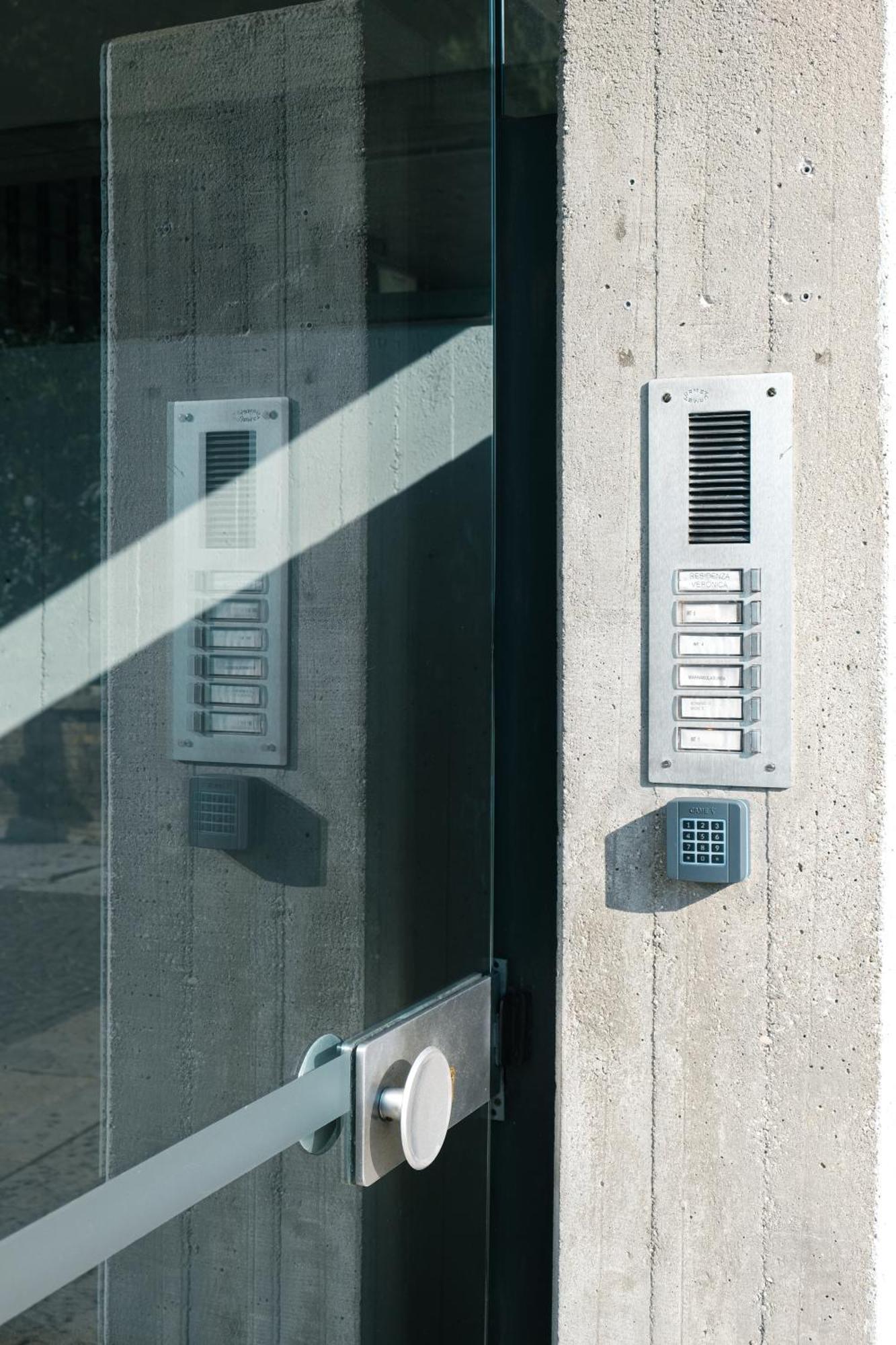 Dimora Ponte Pietra Apartamento
