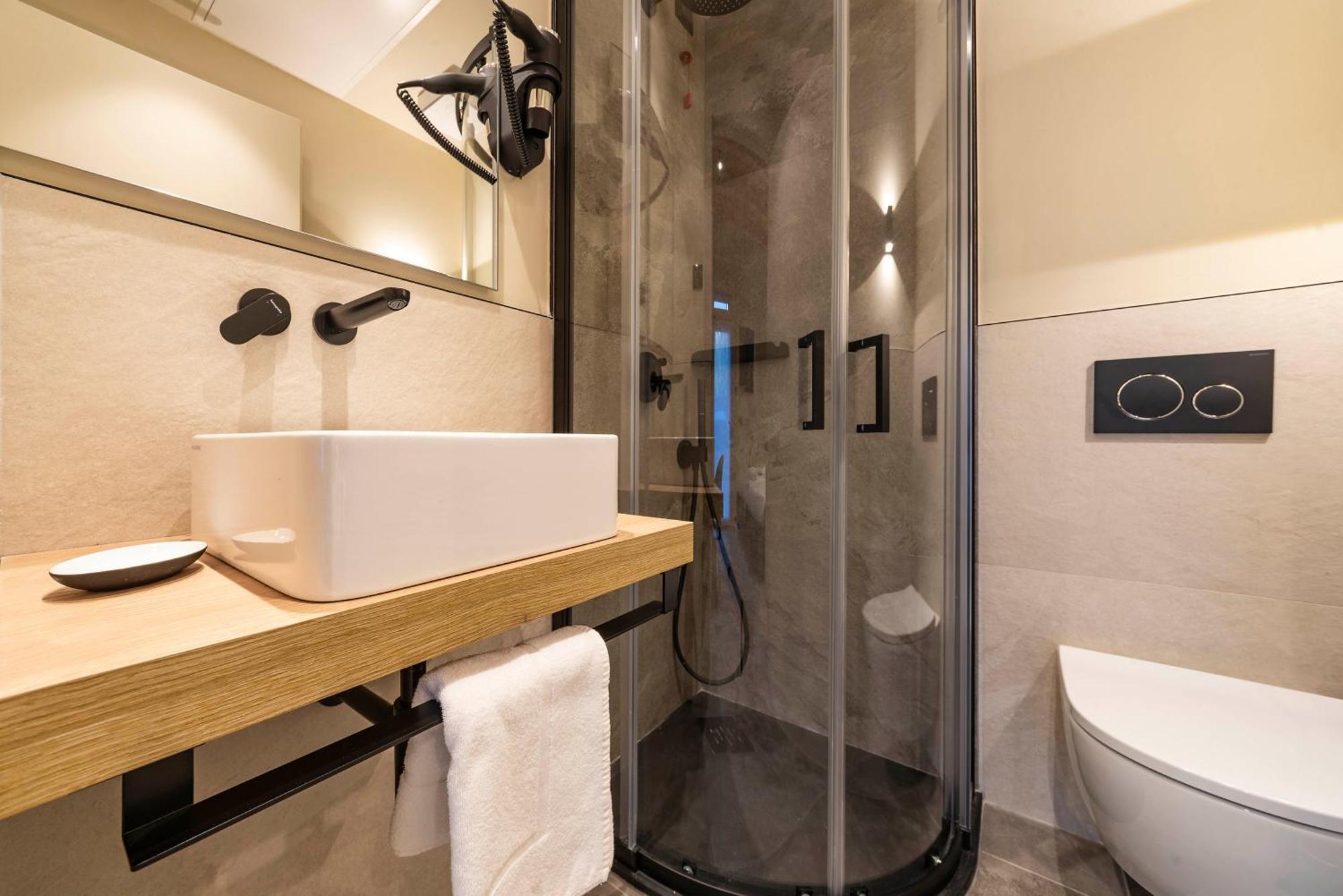 Italianflat - Verona's River, Free Parking For Car & Bike, Nature, Relax Casa de hóspedes *