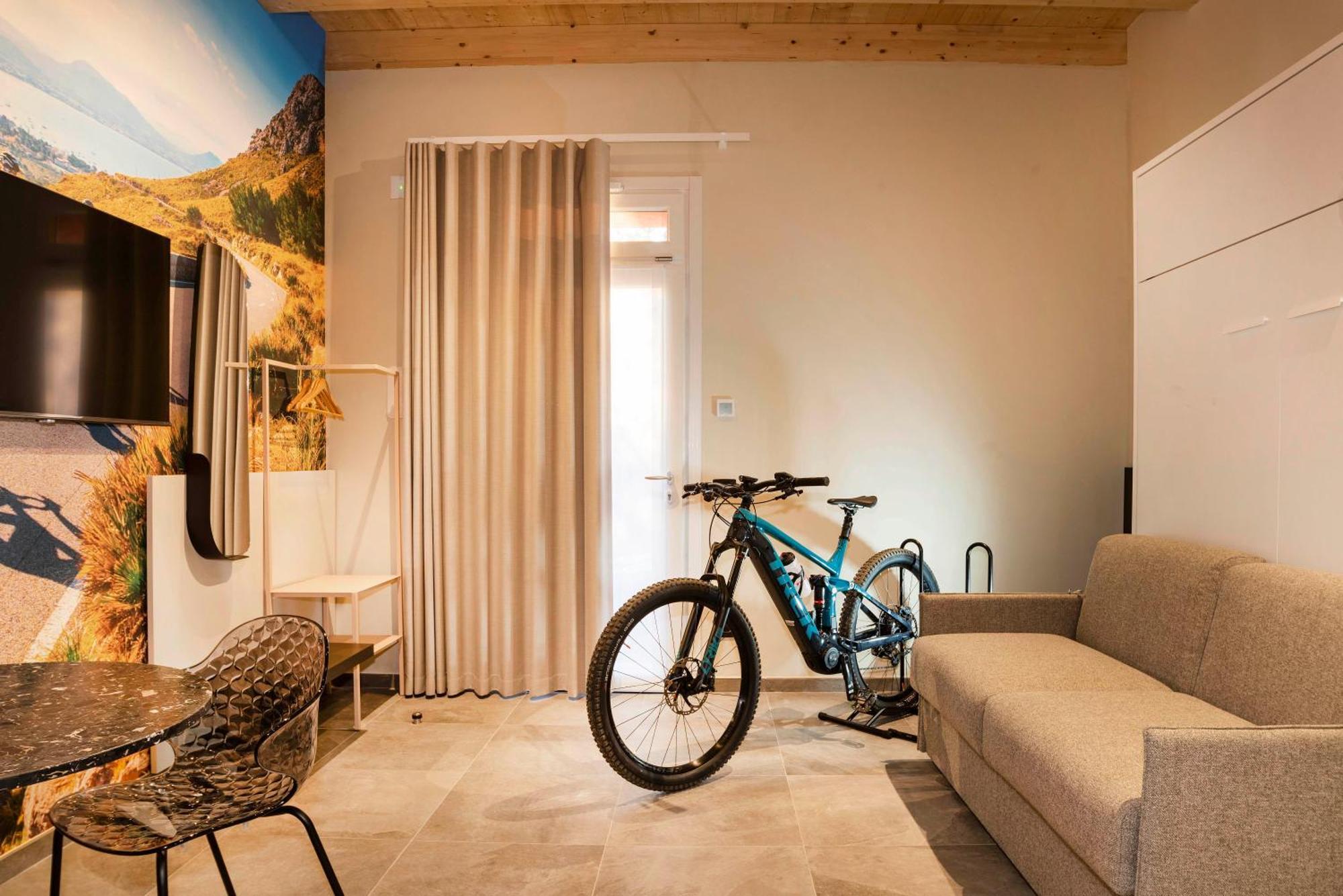 Casa de hóspedes Italianflat - Verona's River, Free Parking For Car & Bike, Nature, Relax *