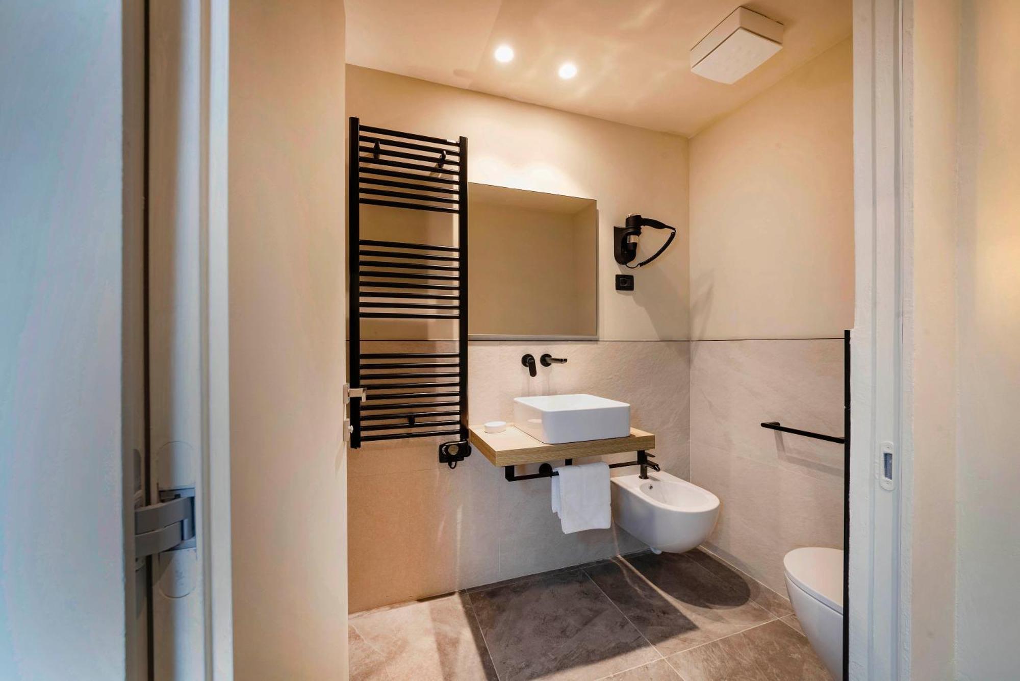 Italianflat - Verona's River, Free Parking For Car & Bike, Nature, Relax Casa de hóspedes *