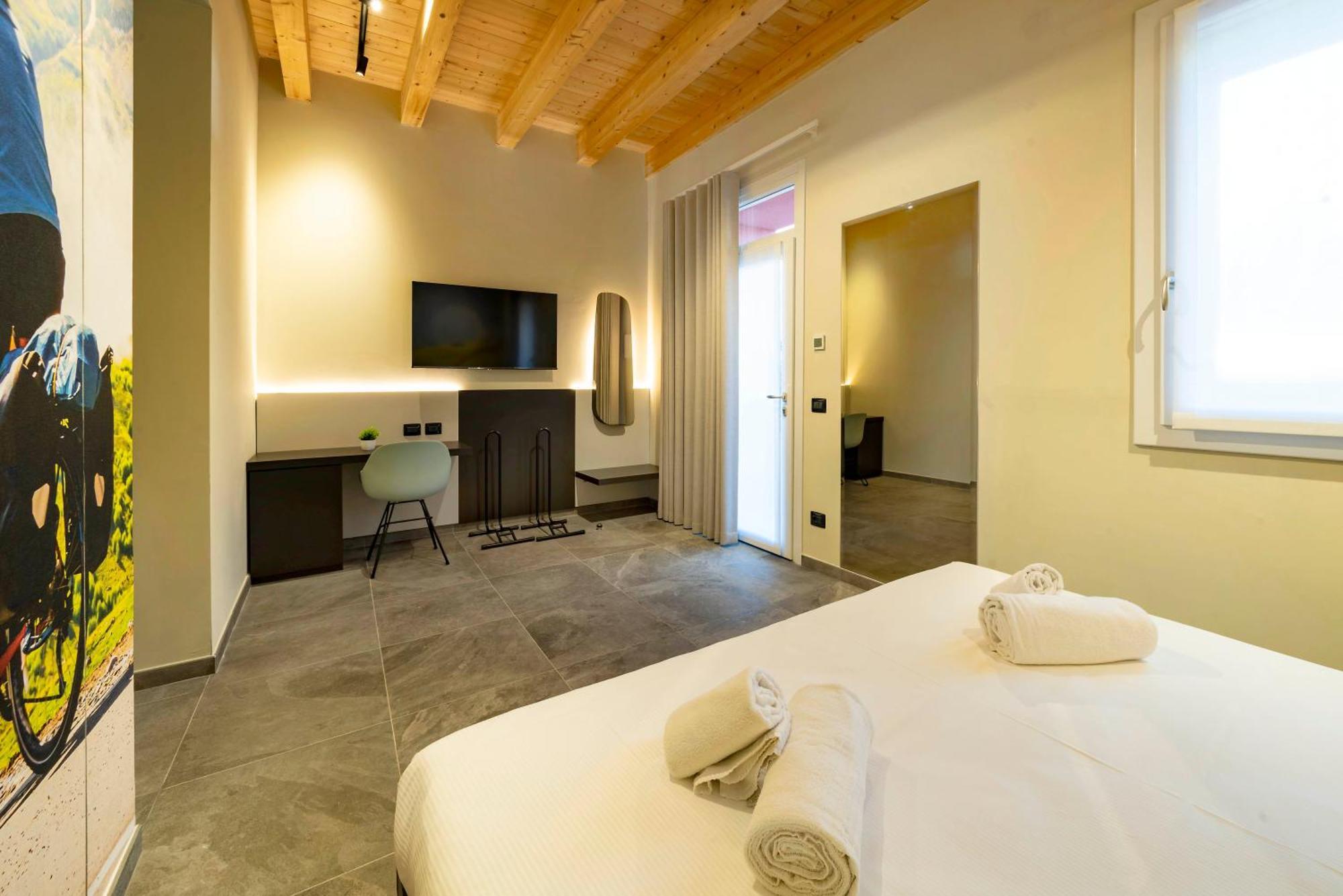 Casa de hóspedes Italianflat - Verona's River, Free Parking For Car & Bike, Nature, Relax *